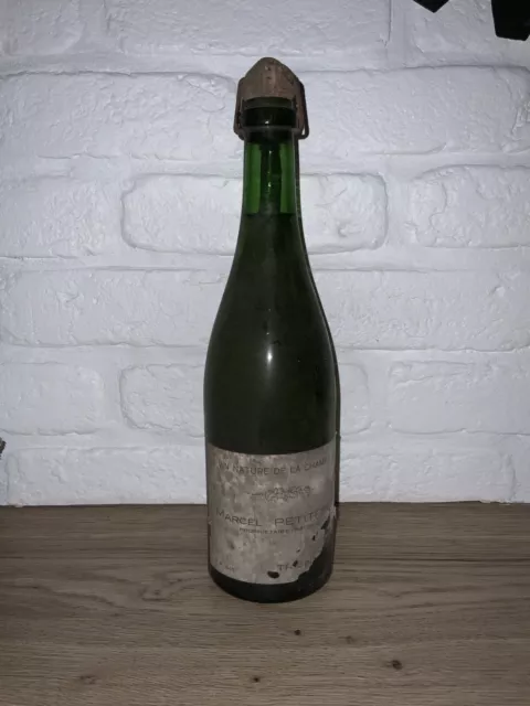 Collector ancienne bouteille Vin Nature De La Champagne Petitfrere TRIGNY 51