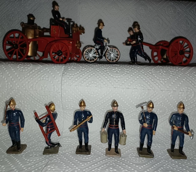 LOT DE SOLDATS Soldiers Pompiers En Metal Lucotte ? Cbj ? Cij ? A