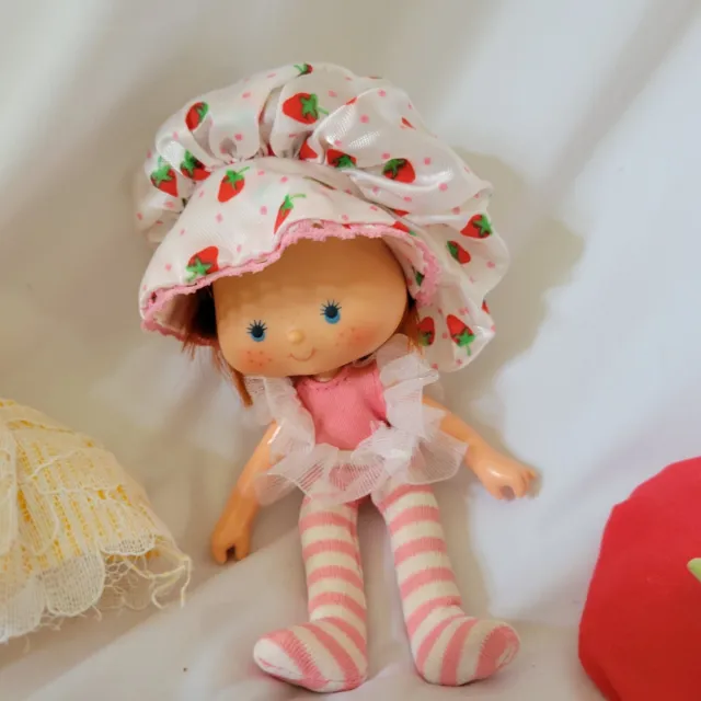 1980’s Strawberry Shortcake Doll Hat Tutu Kenner 5.5" Tall Pink