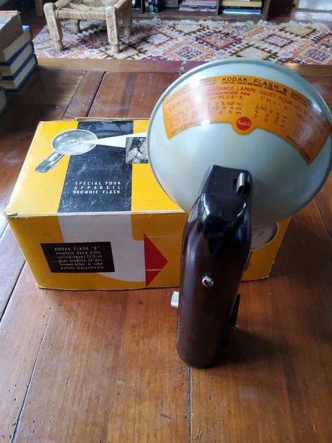 Appareil photo 1950 Kodak Flash B Ancien Collection argentique boite origine