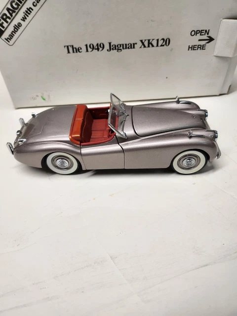 DANBURY MINT 1/24 Scale FM15422 - 1934 Packard V-12 Le Baron Speedster