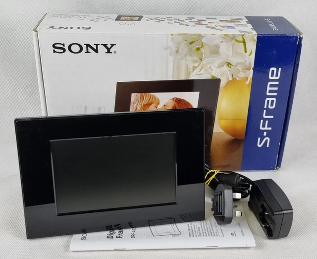 Sony S-Frame DPF-A72N Digital Photo Frame. 7". Boxed + Accessories.