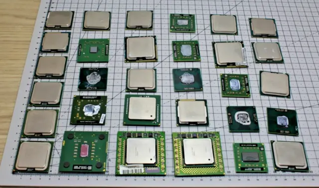 Processeur Intel Core i7-10700 i7 10700 GHz, 8 cœurs, 16 threads, L2 = 2 mo  L3 = 16 mo, 65W, LGA 2.9, scellé et livré avec le ventilateur