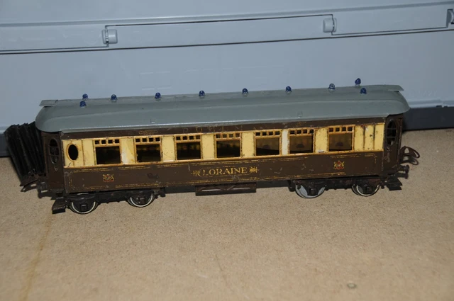 Hornby TT4003D voie TT Voiture-cuisine Pullman 1ère classe 'Lolanthe' avec lumières, époque III