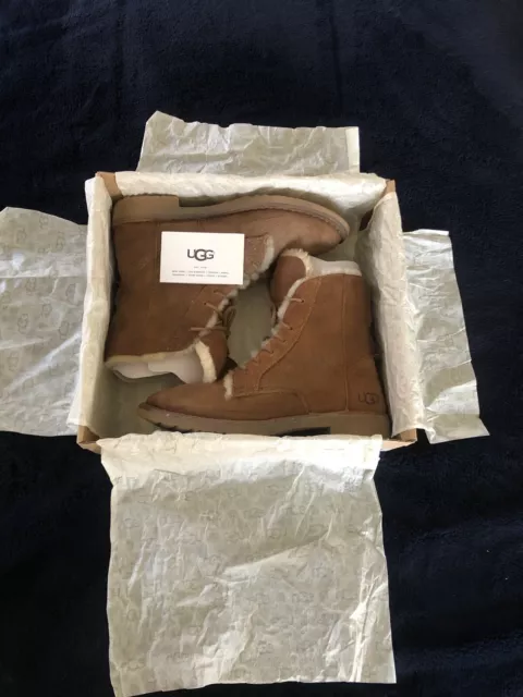 Ugg quincy deals boots