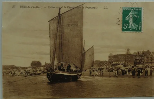 BERCK PLAGE 62 cpa Voilier avant le départ pour la promenade Bon Etat 1915