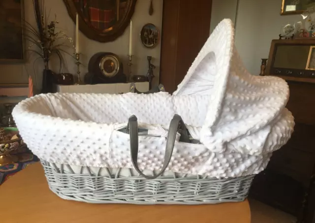 "Clair De Lune"Grey Wicker  Moses Basket With White Mattress &Bedding (No Stand)