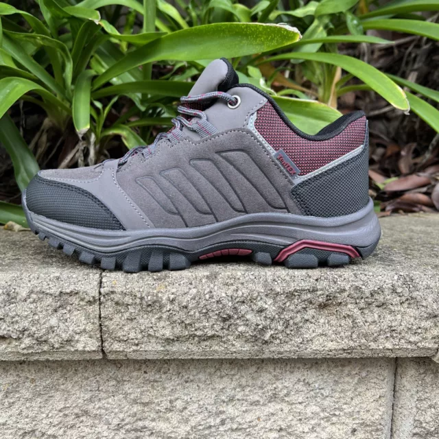Crane deals hiking boots