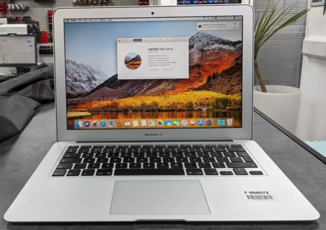 Apple MacBook Air (13-inch, 2017) 1.8GHz Intel Core i5 8GB RAM 128GB SSD