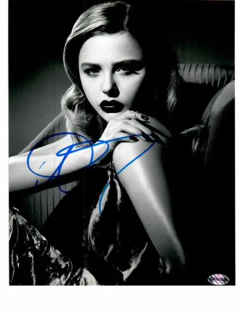 Chloe Grace Moretz Carrie Actress Signed 8 x 10 Photo COA TTM Hologram 23G01045