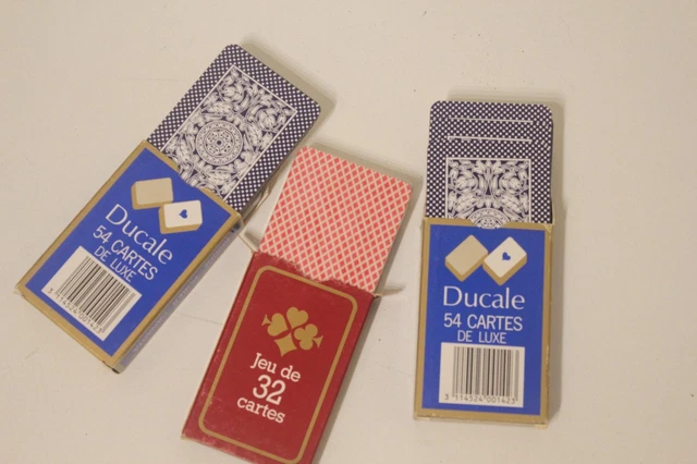 30 ANCIENS JEUX De Cartes De Differntes Tailles Et De Jeux EUR 16,00