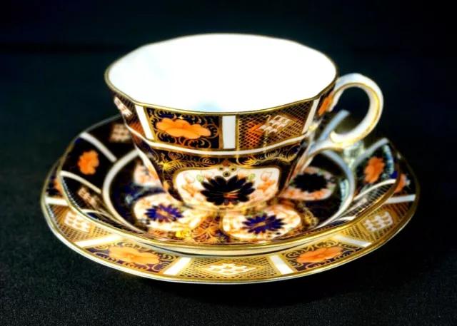 Stunning Royal Crown Derby Old Imari 1128, 1st Quality Trio