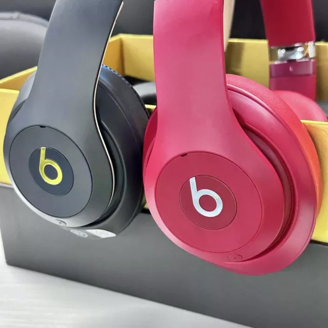 Dr. Dre Beats Studio3 Wireless Bluetooth Over-Ear Headphones Headset Gift UK