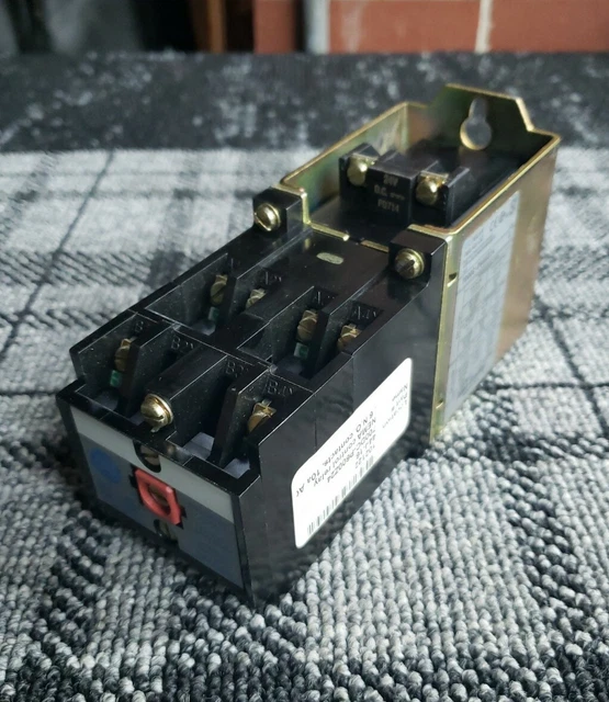 700DC-P600Z24 Ser A Allen-Bradley DC Control Relay w/ 24V Coil NEW!