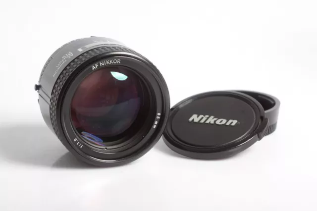 Nikon AF Nikkor 1,8/85 Portraitobjektiv 85mm 1.8