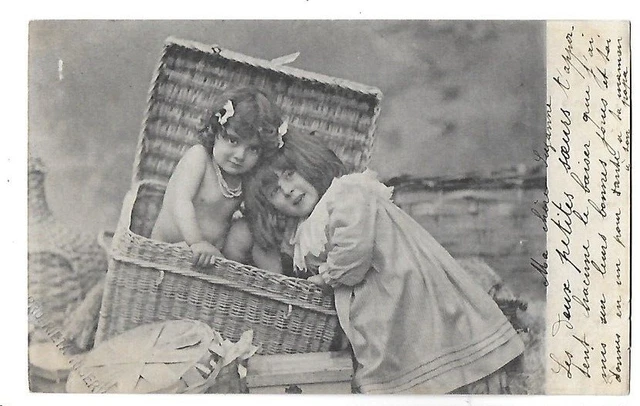 1902 CPA Antique Postcard Portrait of Girls in Rose Trunk