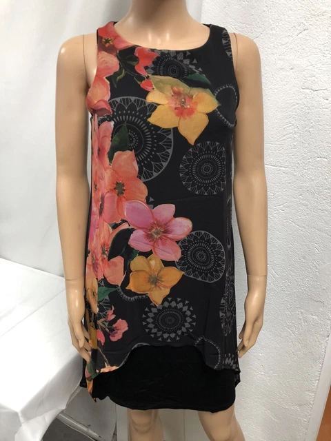 Robe Courte Desigual Femme - Modèle Dana 19WWVW75 Noir Fleuri