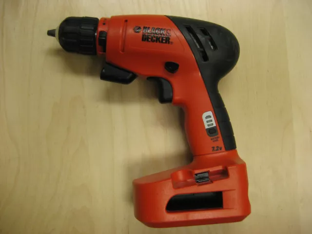 BLACK & DECKER VP870 7.2V Type 1 Drill with 2 Batteries (No Charger)