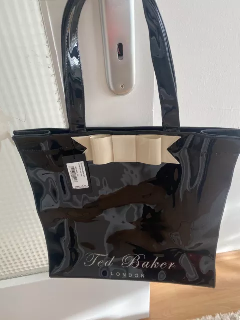 TED BAKER Tasche / Shopper NEU Lack Schwarz