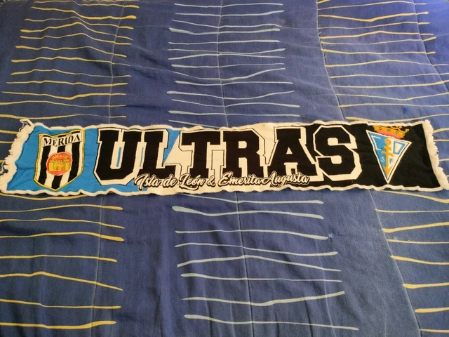 BUFANDA DE FUTBOL DE LANA DEL C.D BADAJOZ MUY ANTIGUA COTIZADA ESCASA SCARF