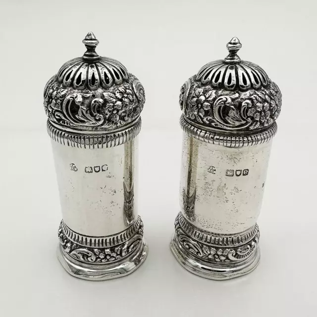 PAIR PEPPERPOTS STERLING SILVER VICTORIAN London 1900 Wakely & Wheeler