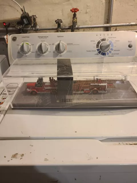 Fire Replicas 1:50 Scale Chicago Fire Department 1954 FWD  85' Hook & Ladder 41