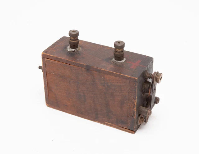 FORD Model T or A Ignition Coil w/Ford Script Logo - In Wooden Box FORD Model T or A Ignition Coil w/Ford Script Logo - In Wooden Box