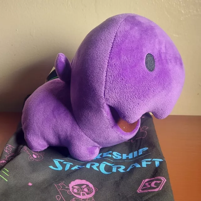 Blizzard Entertainment - Starcraft II - Makeship Zergling - with Bag no Tag!