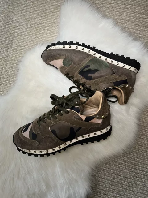 VALENTINO CAMO TRAINERS PINK Valentino Garavani Soul Rockstud sneakers 37