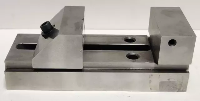 Suburban Tool Company toolmakers grind vise V-237-S1  7-1/2" x 3" x 2 5/8"