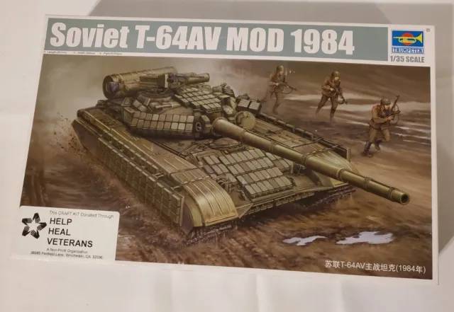 Trumpeter 01580 SOVIET T-64AV MOD. 1984 Plastic Model Kit 1/35 Open Box