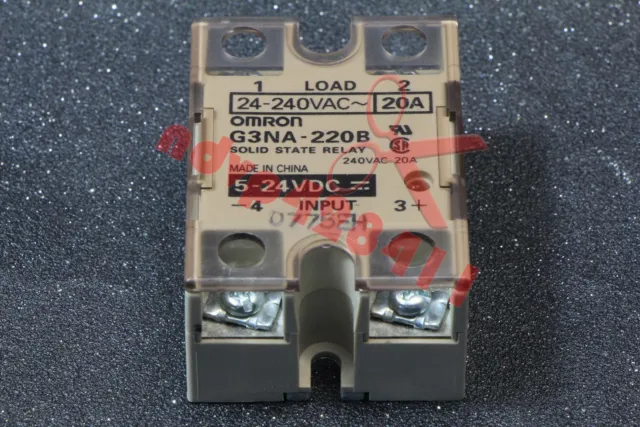 1PCS Used OMRON G3NA-220B Solid State Relay NIB 3
