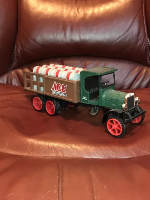 ERTL Ace Hardware 1925 Stake Truck w/ Barrels Coin Bank 1:25 Scale 1997 A+