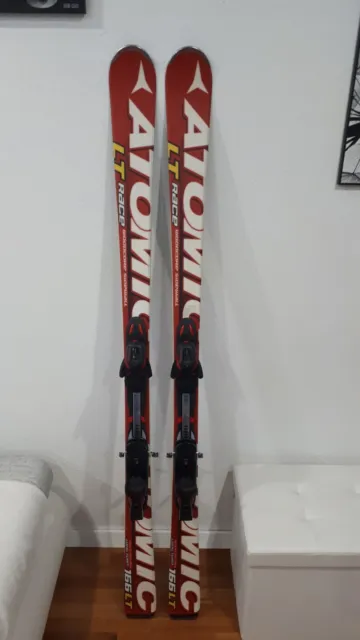 Ski Atomic 166 cm