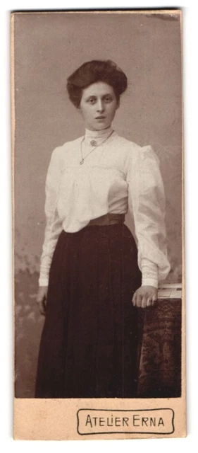 Fotografie Atelier Erna, Düsseldorf, Nordstrasse 79, Portrait junge Frau in wei
