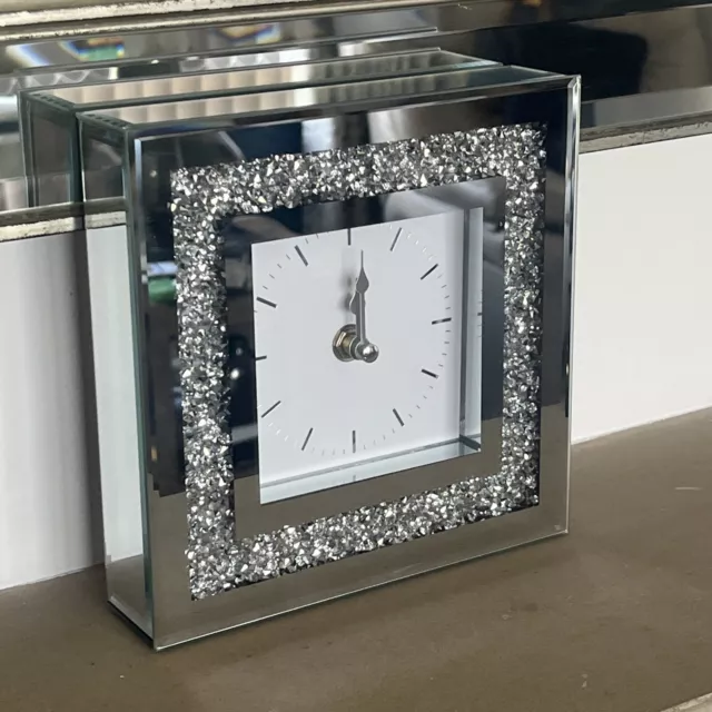 Sparkly Mirrored Crushed Crystal /Diamond Clock Free Standing Mantle Wall Clock