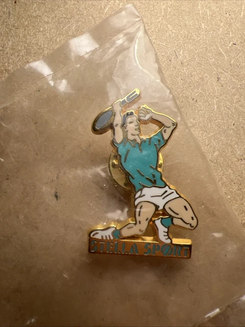 Pin's Arthus Bertrand Tennis De Table - Or 3D Vintage