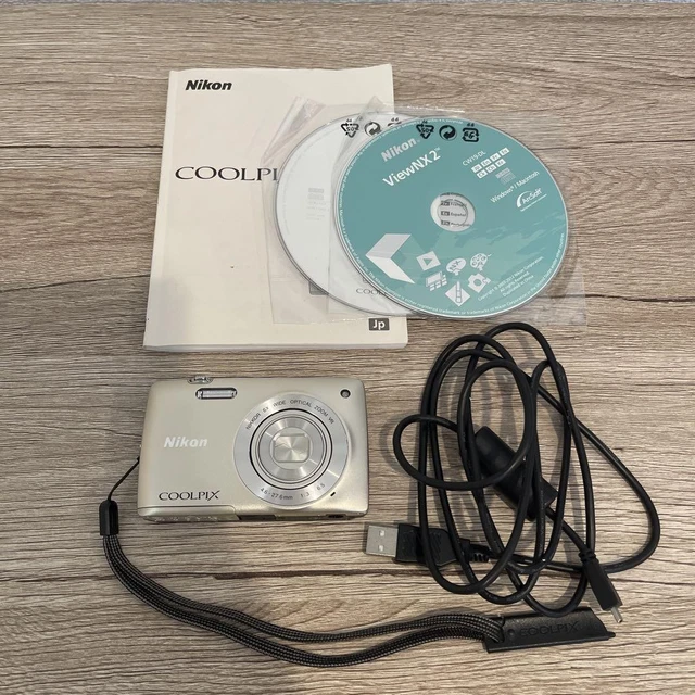3252 NIKON COOLPIX S4400 Silver Digital Camera Excellent