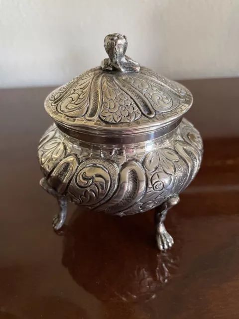 Vintage 800  Silver  4 leg Treasure Chest Box Trinket Pill Case Tea Caddy German
