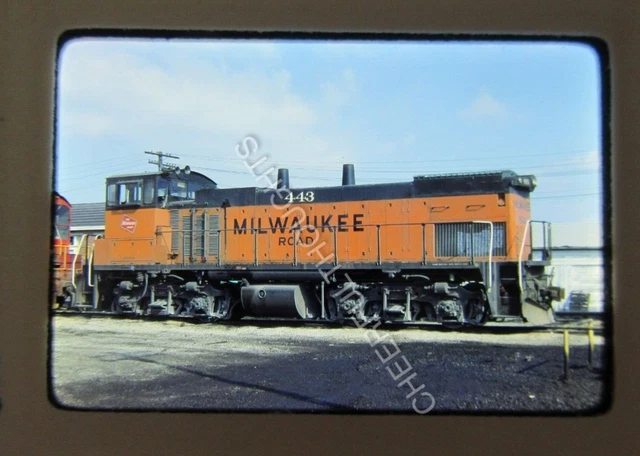 Original  '77 Kodachrome Slide MILW Milwaukee Road 443 MP15AC Kansas City  37M12