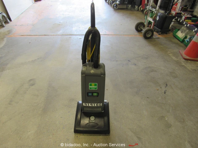 2016 Tennant V-HDU-14 Heavy Duty Upright Industrial Vacuum Cleaner 12" bidadoo 2016 Tennant V-HDU-14 Heavy Duty Upright Industrial Vacuum Cleaner 12" bidadoo