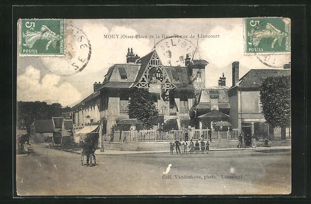 CPA Mouy, Place de la Gare et rue de Liancourt