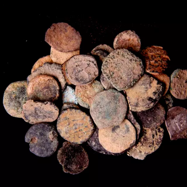 GROUP LOT 1000++ Coins Covered Ancient Greek & Roman Holyland Finds JUDAEA 2