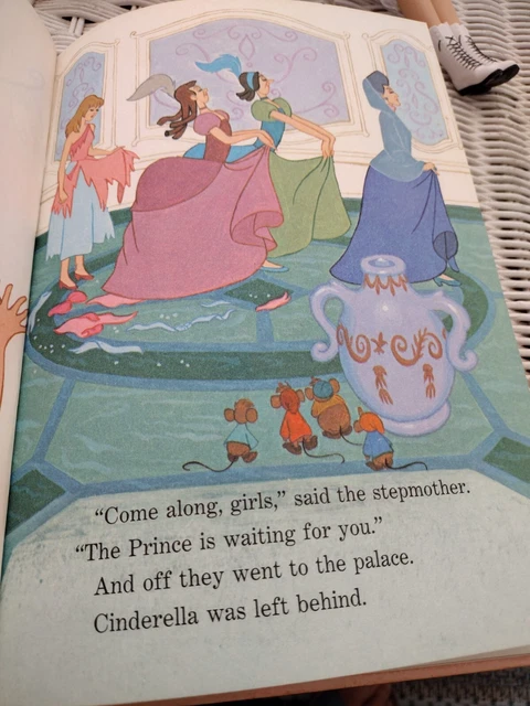 Children's Book - Walt Disney's - Cinderella - 1974 - Good Condition 3