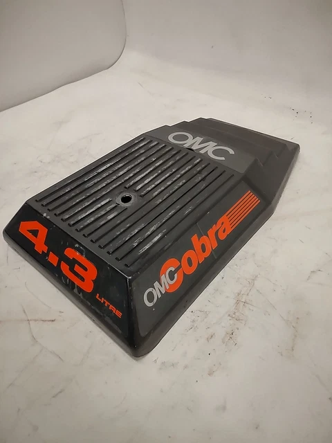 OMC Cobra GM 4.3L Carb Plastic Cover