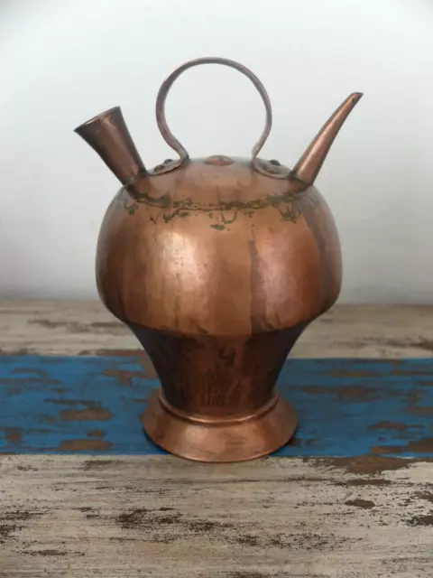 Unusual early to mid 20th century medium copper rounded pouring can