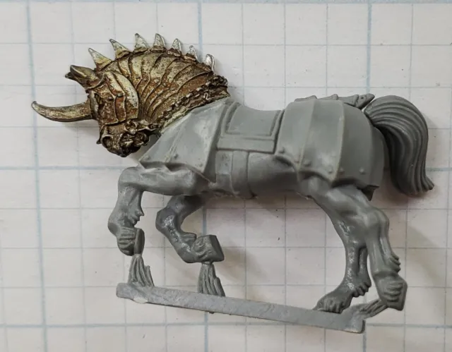 Warhammer Fantasy Empire Bits Plastic Barded Horse w Metal Head Lot H1