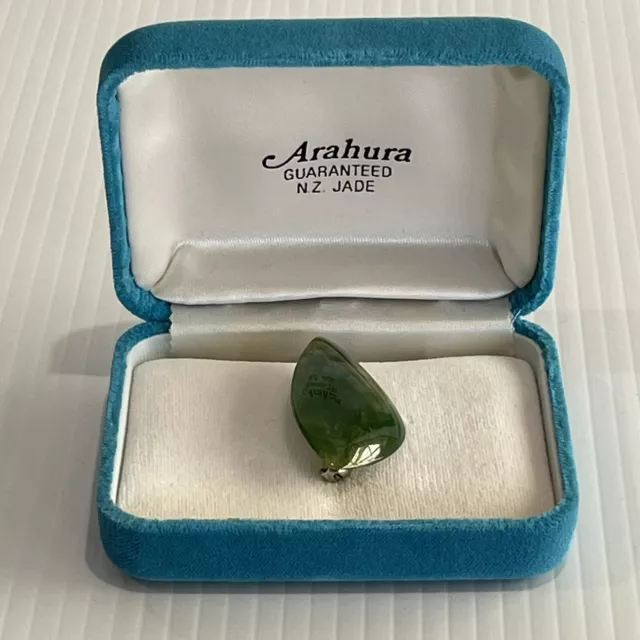 Arafura NZ Jade Brooch 4.2cm Long - New Zealand