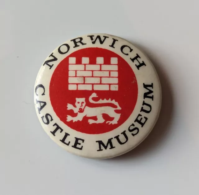 Norwich Castle Museum Vintage Pin Badge