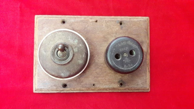 Commutateur en laiton vintage antique et bakélite 2 broches prise de...